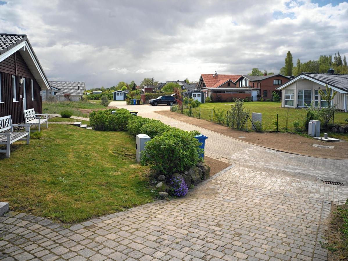 Daenische Ferienhaeuser Am Salzhaff Haus Kaept'N Nemo Insel Poel Buitenkant foto